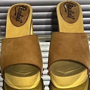 Candie's Brown Mules